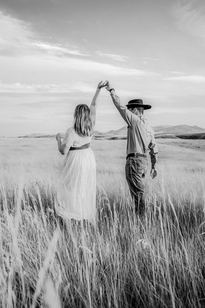 Sydney&Cordell-B&W-8